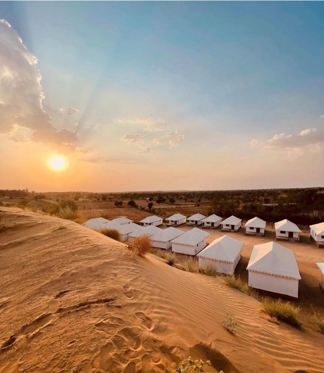 Excellent Desert Safari Camp Hotel Sam Exterior photo